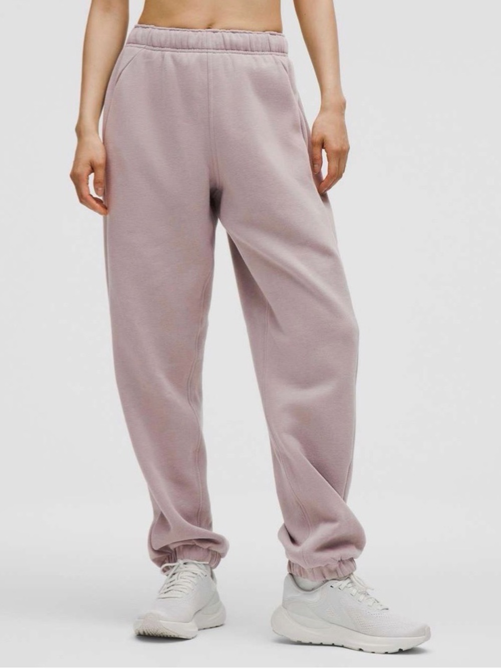 Lululemon Scuba Mid-Rise Oversized Jogger *Regular
Mauve Grey Medium